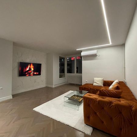 The Alchemist Luxury Apartment Skopje Buitenkant foto