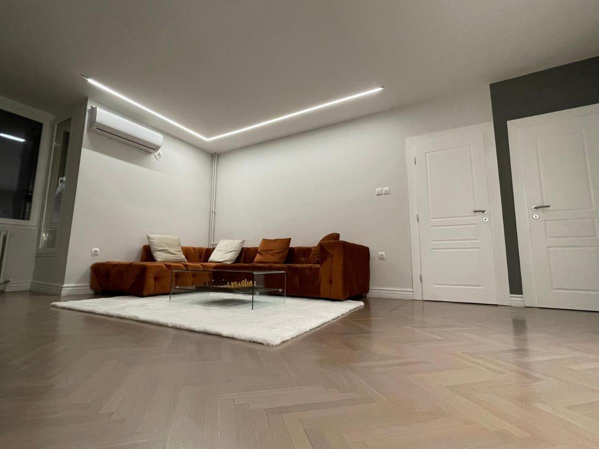 The Alchemist Luxury Apartment Skopje Buitenkant foto