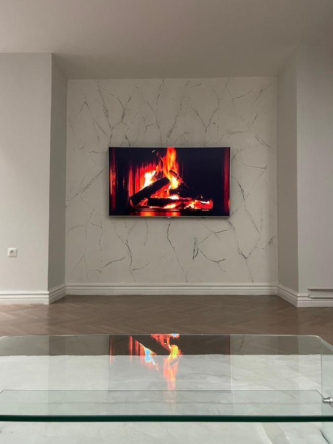 The Alchemist Luxury Apartment Skopje Buitenkant foto