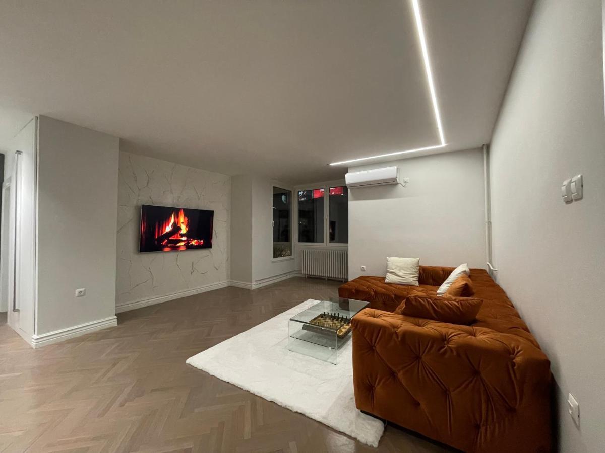 The Alchemist Luxury Apartment Skopje Buitenkant foto