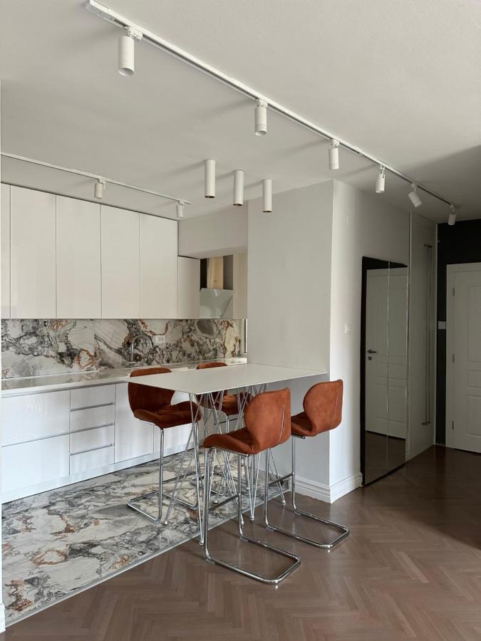 The Alchemist Luxury Apartment Skopje Buitenkant foto