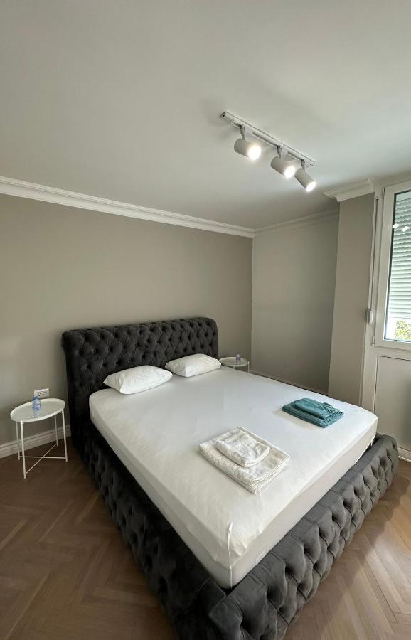 The Alchemist Luxury Apartment Skopje Buitenkant foto
